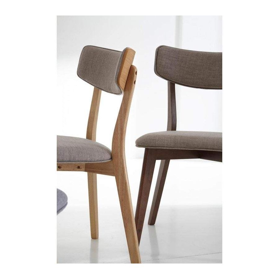 Chaise de style nordique rembourrée et en bois Chaise de style nordique rembourrée et en bois