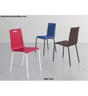 Chaise rembourrée Juno dans une cuisine moderne ou un espace ouvert  - 2
