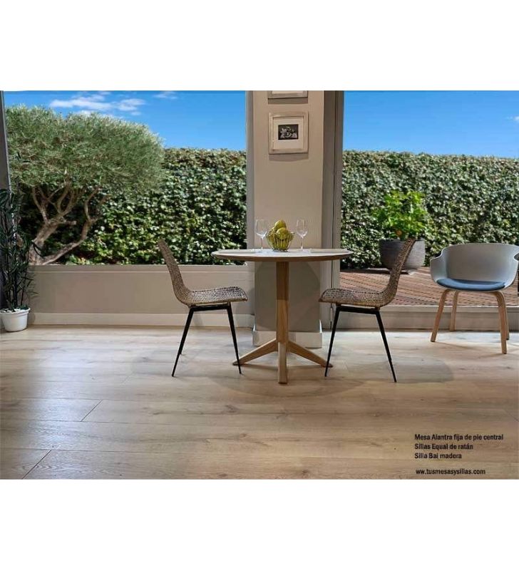 Table ronde-pied-central-bois