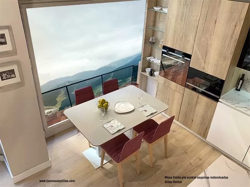 Mesa alta para cocina u hosteleria con pie central esquinas redondeadas