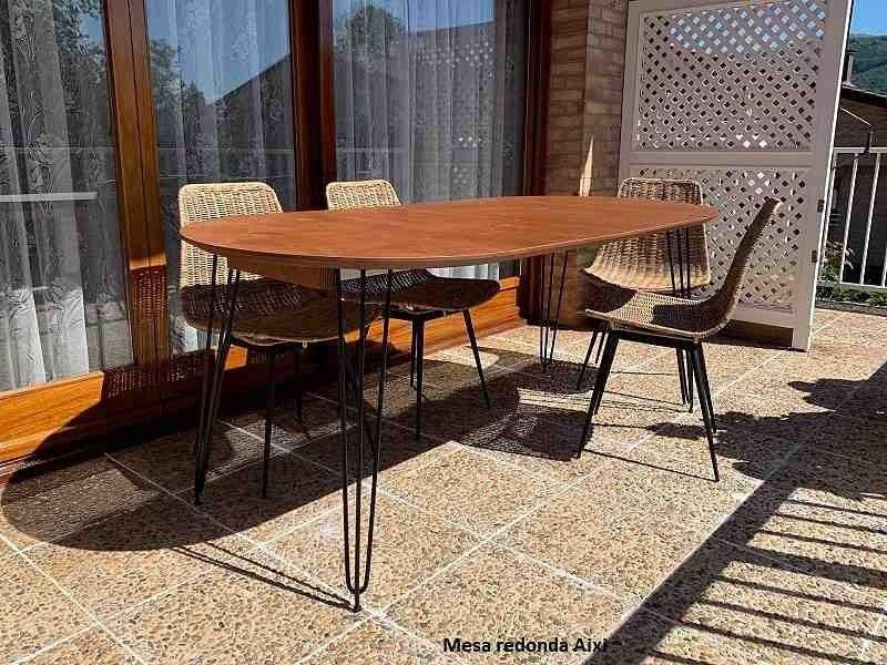 Mesa redonda y sillas extensible para exterior Madeira - Maison de