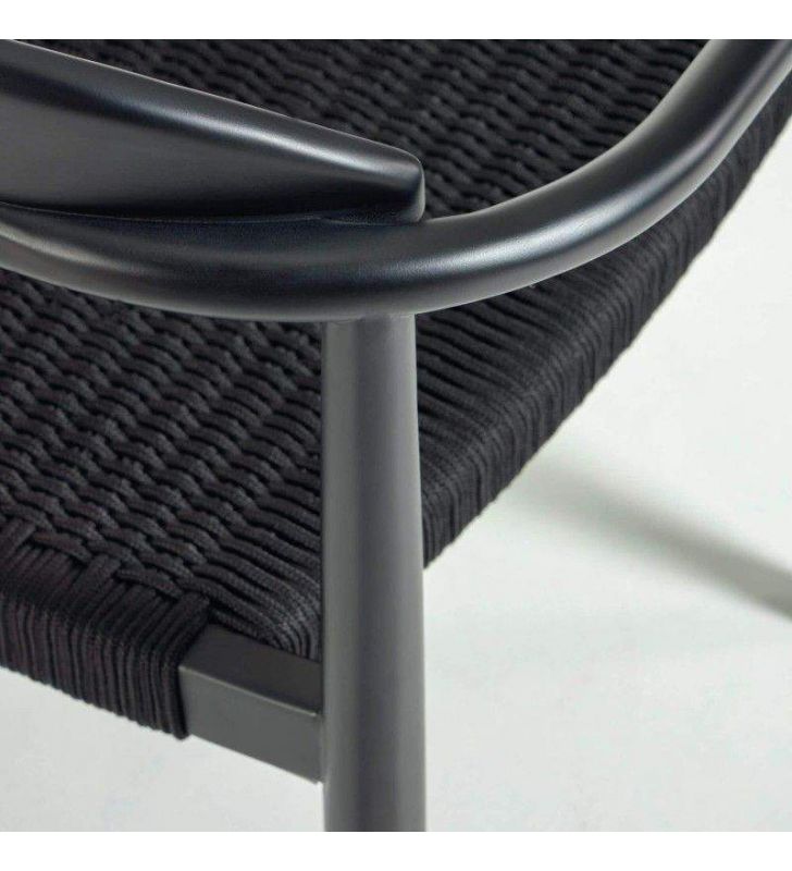 Chaise Nina en bois et accoudoirs pour terrasse extérieure ou intérieure.  - 10