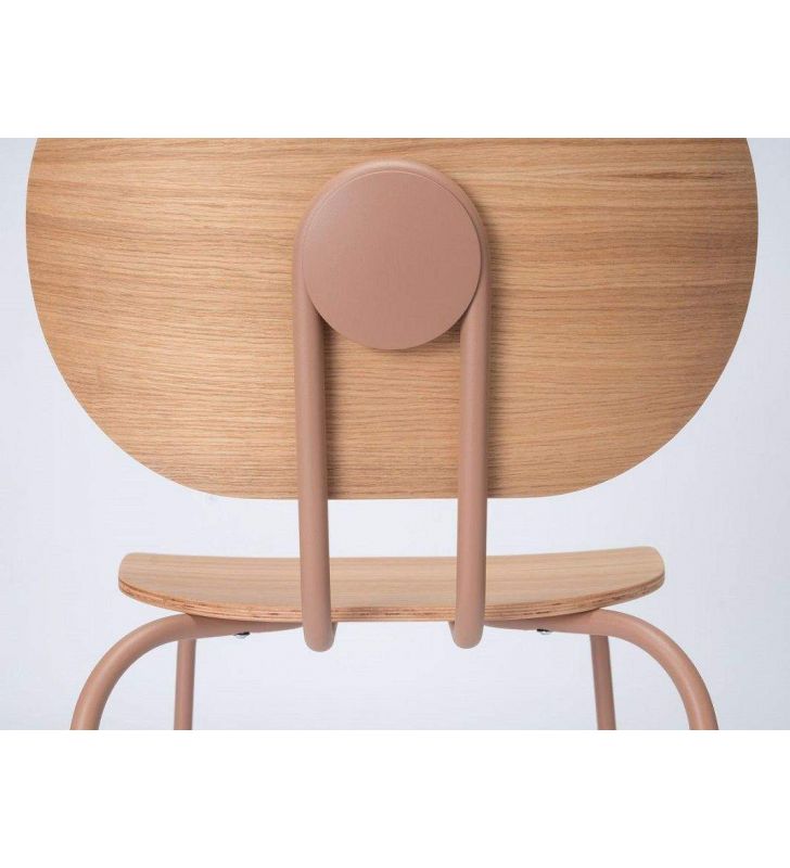 Chaise Hari en chêne verni empilable avec pieds en métal  - 4