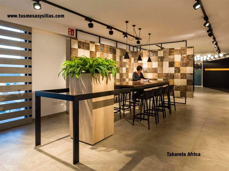 Taburete-apilables-ligeros-Africa