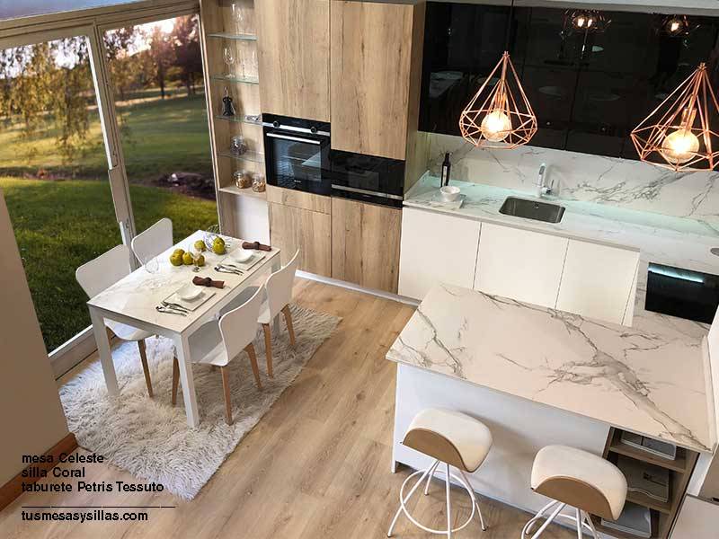 Mesa cocina extensible Celeste, extensible igual