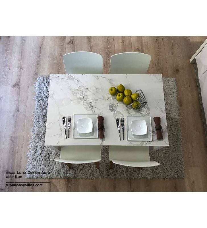 Mesa cocina extensible Celeste, extensible igual