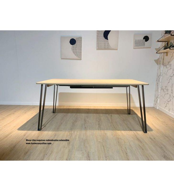 Table Libe au design moderne et aux coins arrondis extensible jusqu'à 3 mètres  - 4