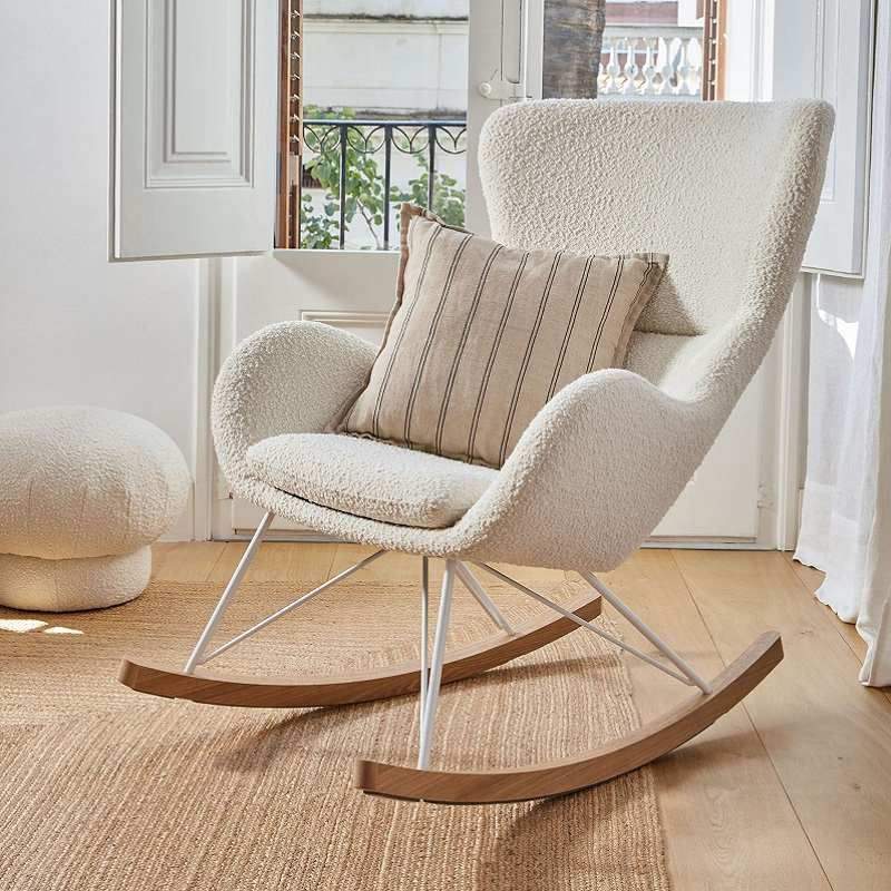 mecedora-tapizada-blanca