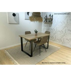 Table Elurra avec bois de chêne ou de hêtre massif et pieds en métal  - 2