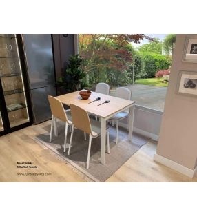 Chaise Moly avec assise en 2 couleurs et pieds en métal au design moderne  - 6