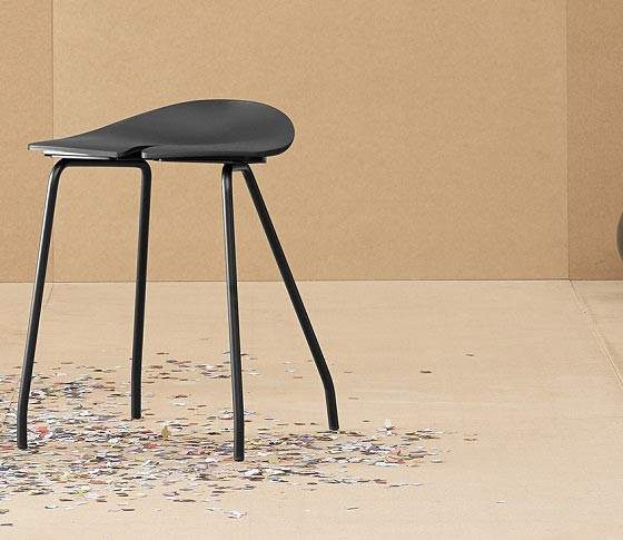 Taburete bajo cocina Ant moderno