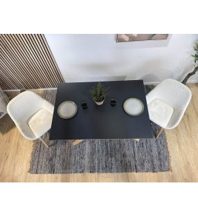 table-klara-chaises-Konna