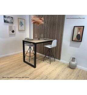 Totem, tabouret haut étroit avec dossier en bois, laqué ou rembourré  - 14