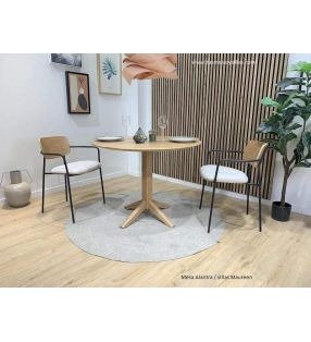 tables-de-salle-a-manger-rondes-en-chene