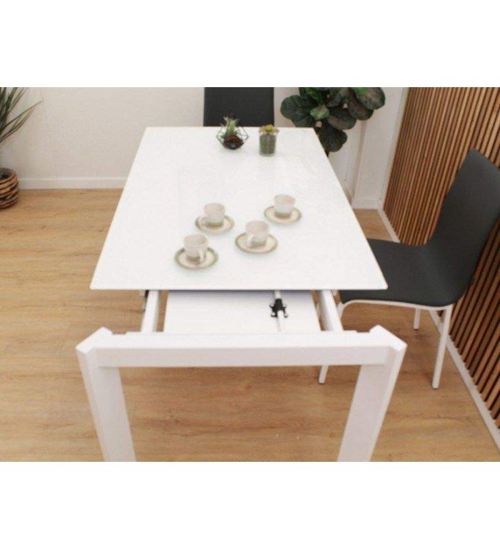 De table à s'asseoir facilement