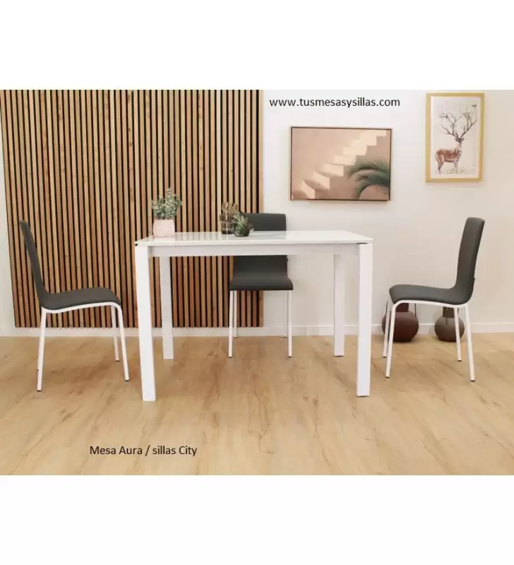 Table-Aura-chaises-City