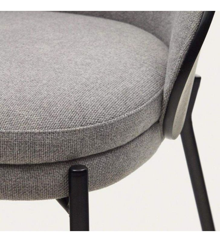chaises-enveloppantes-grises