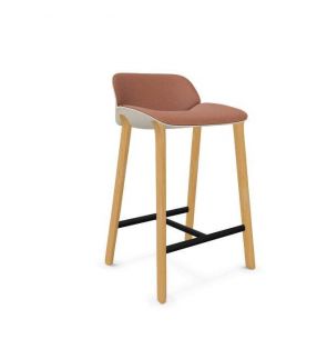 Tabouret haut Nuez avec 4 pieds en bois et assise rembourrée Andreu World  - 6