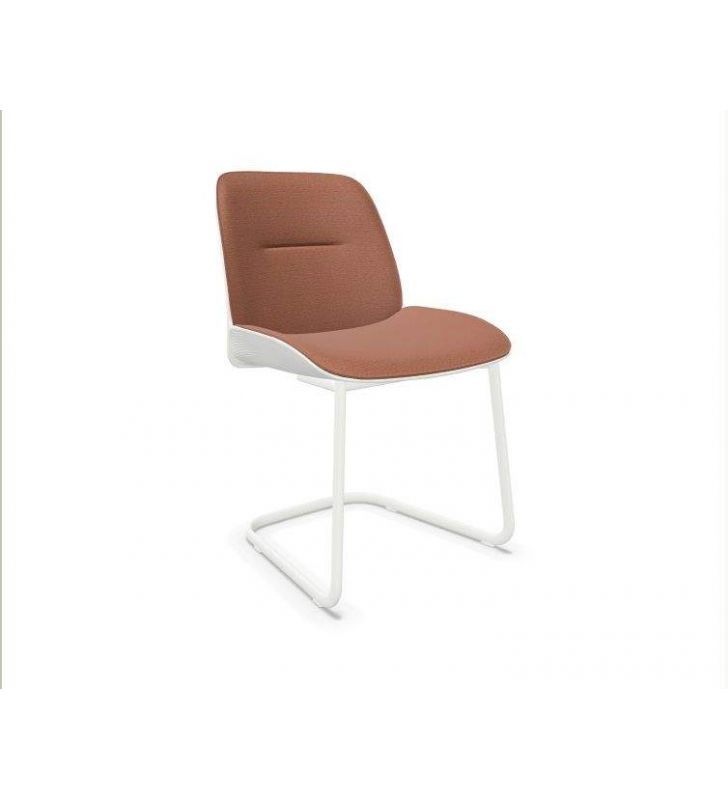 chaises-noyer-pieds-metal