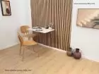 table-pliante-mur-blanc