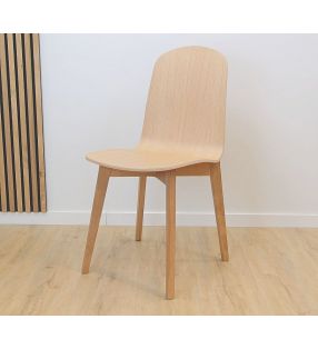 Chaise en chêne Alma en stock pour salle à manger et cuisine avec dossier haut  - 8