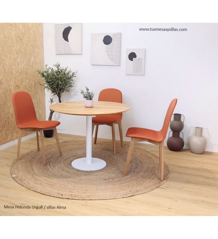 table-ronde-en-bois-solide