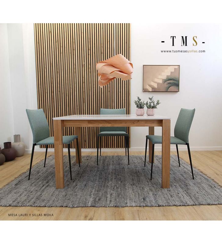 Table extensible Lauri avec plateau Dekton et pieds en bois massif