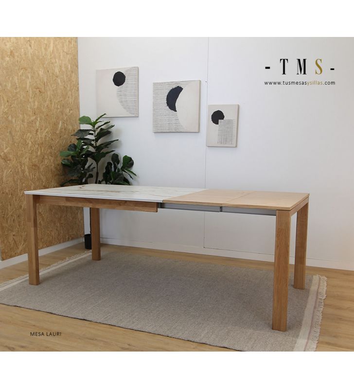 Table extensible avec deux rallonges