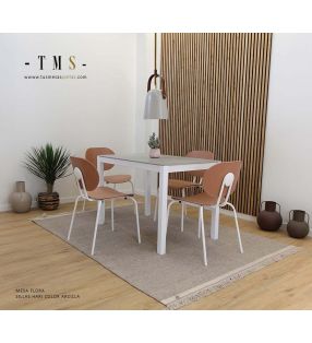 table-à-manger-extensible-avec-pieds-en-métal