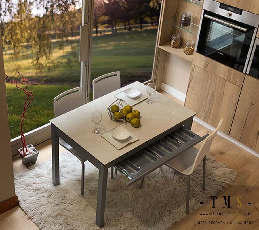 Table extensible avec pied coulissant et tiroir pour cuisine et design  moderne
