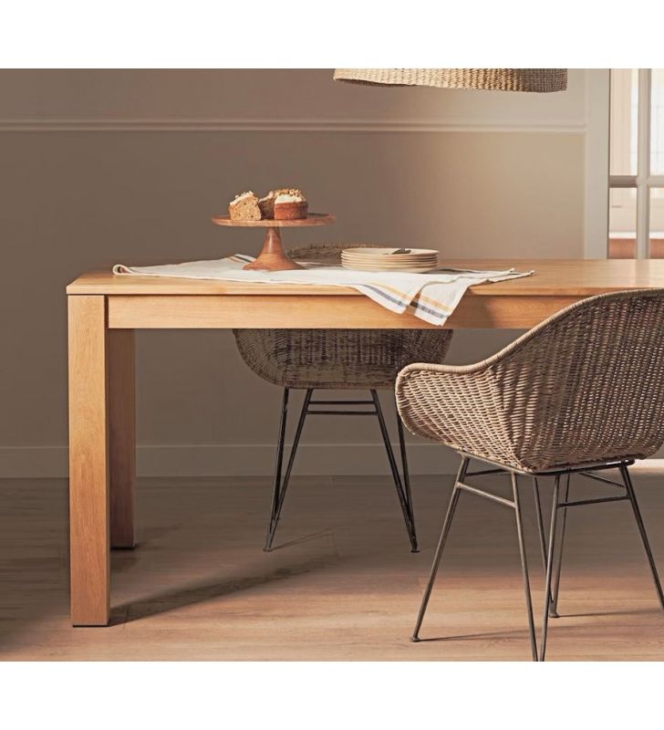 mesa-de-comedor-en-madera-roble-maciza
