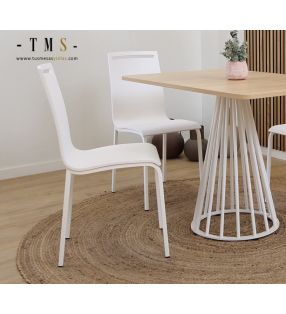 chaises-de-cuisine-blanches-étroites