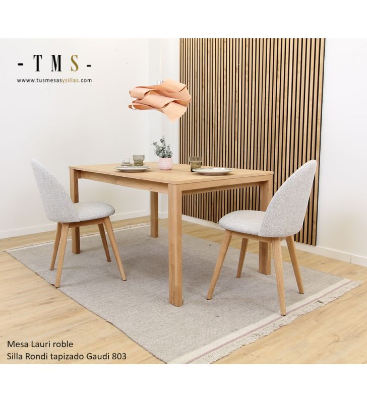 chaise-rembourrée-avec-pieds-en-bois-pour-salles-à-manger-élégantes