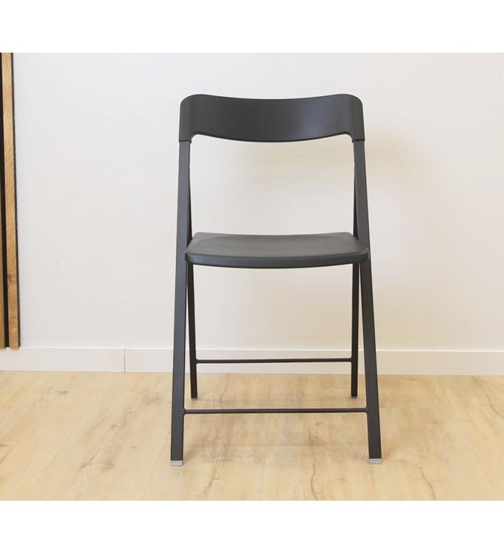 chaises-pliantes-noires-pas cher