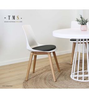 chaise-en-polypropylène-avec-coussin-décoratif-et-pieds-en-bois [Vraie photo]