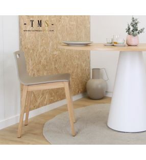 Silla de respaldo bajo y patas en madera Font - 6