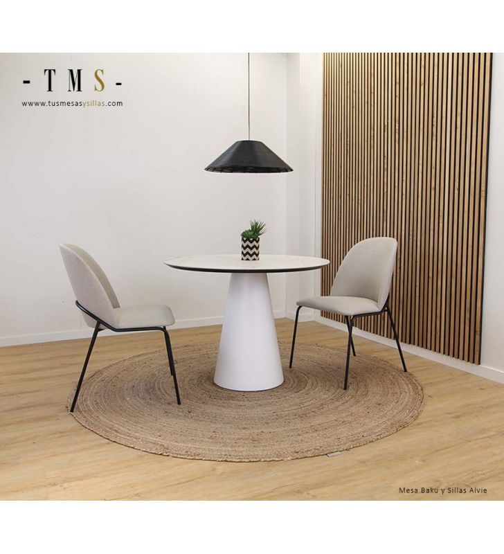 table-ronde-avec-bord-biseauté-laquée-noire