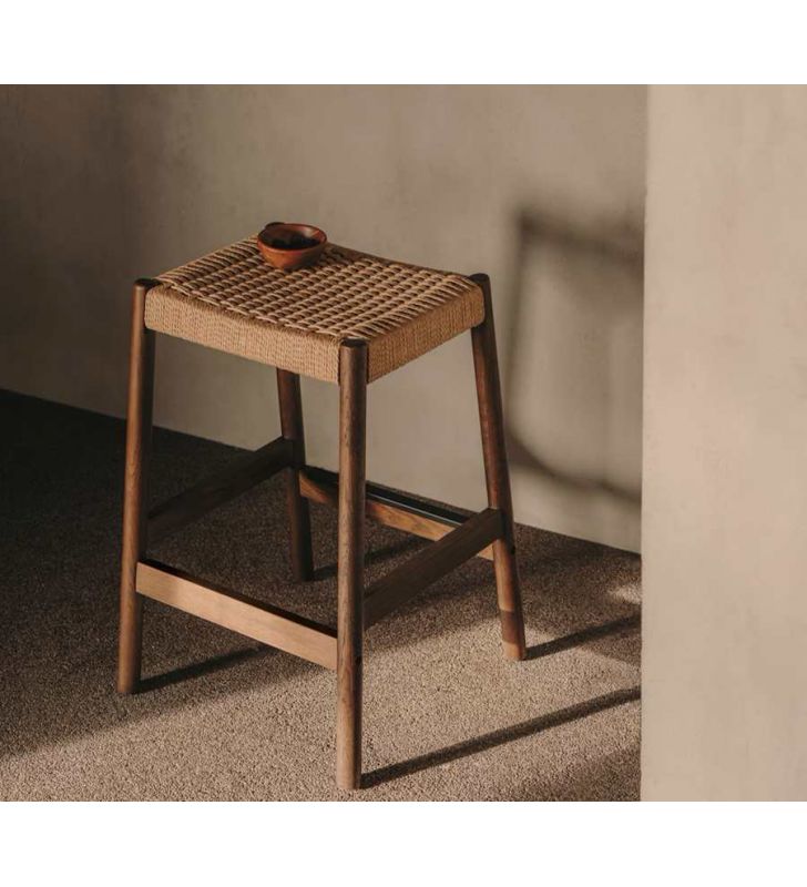 taburete-vintage-madera-oscura