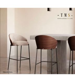 Famille de tabourets hauts Eamy