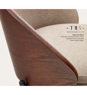 tapizado-chenilla-marrón-chapa-de-fresno-wengué-pata-metálica-negra