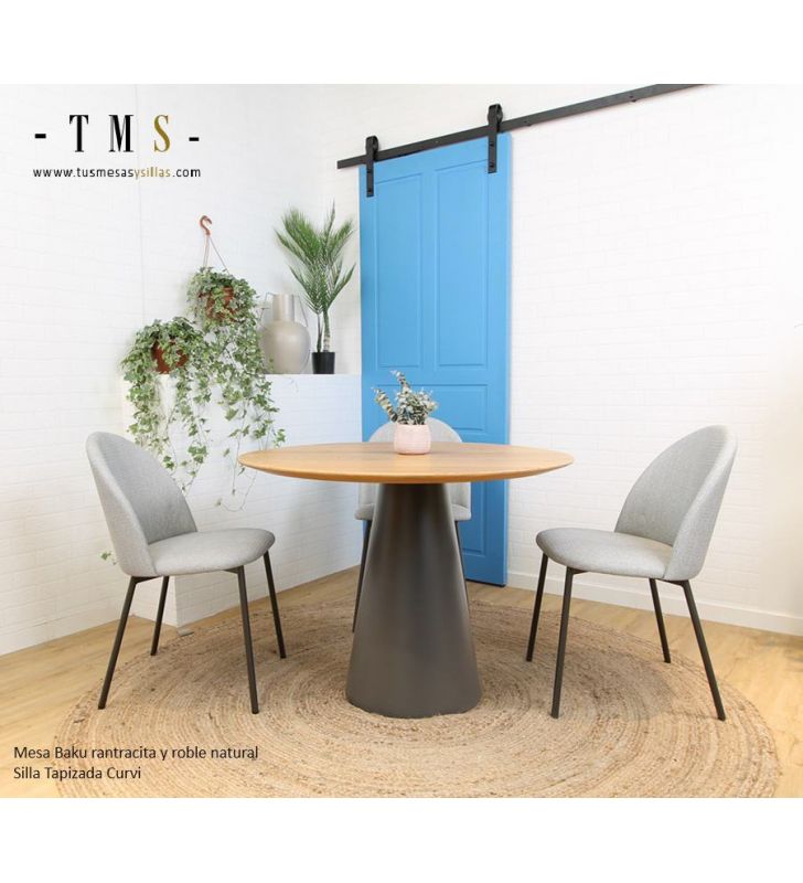 table-ronde-en-bois-solide