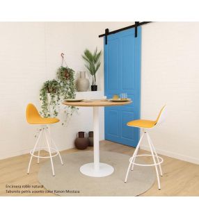 Tables rondes en bois naturel