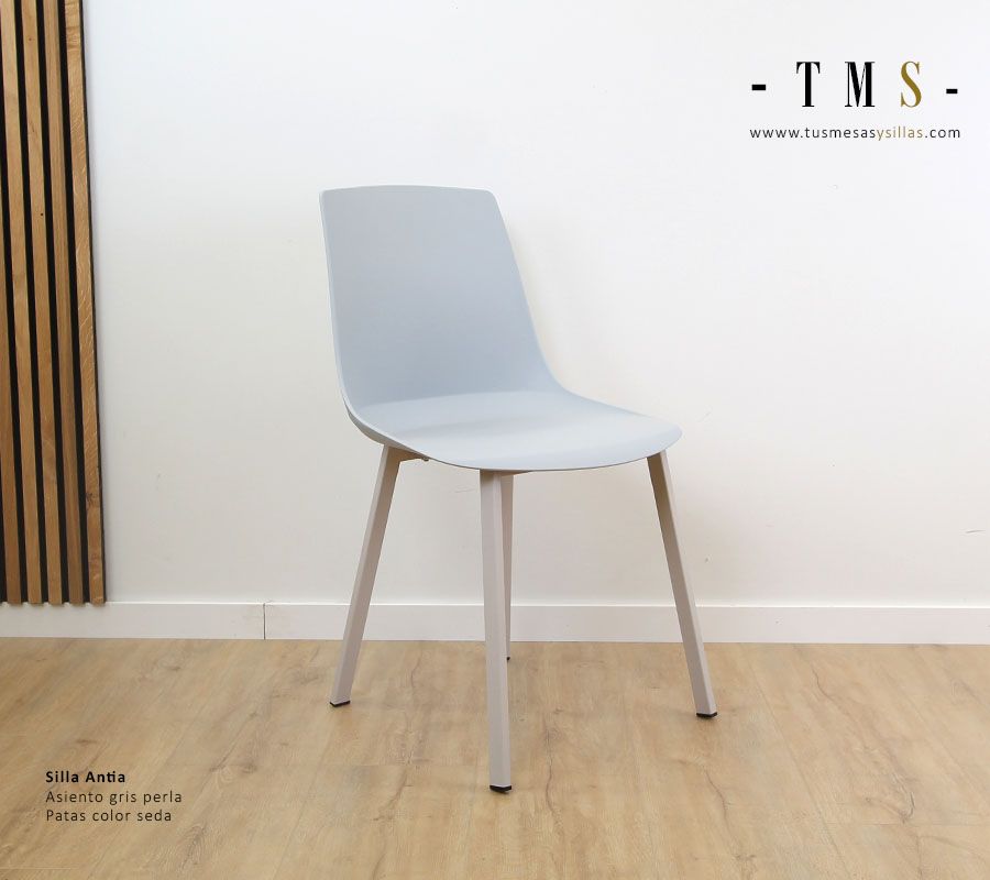 chaise-en-polypropylène-facile à nettoyer