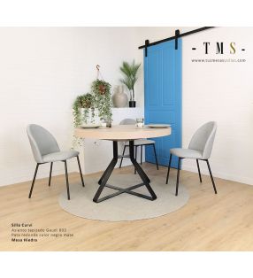 silla-Curvi-con-pata-metálica-redonda