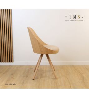 silla-con-respaldo-envolvente-y-asiento-tapizado [Foto real]