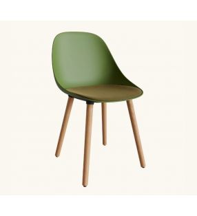 silla-con-carcasa-en-polipropileno-y-cojín-tapizado