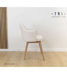 Petit-fauteuil-rembourré-avec-accoudoirs