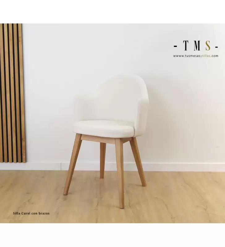 silla-pequeña-con-patas-de-madera-maciza-de-roble-o-de-haya