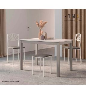 set-table-Flora-et-chaises-Terma