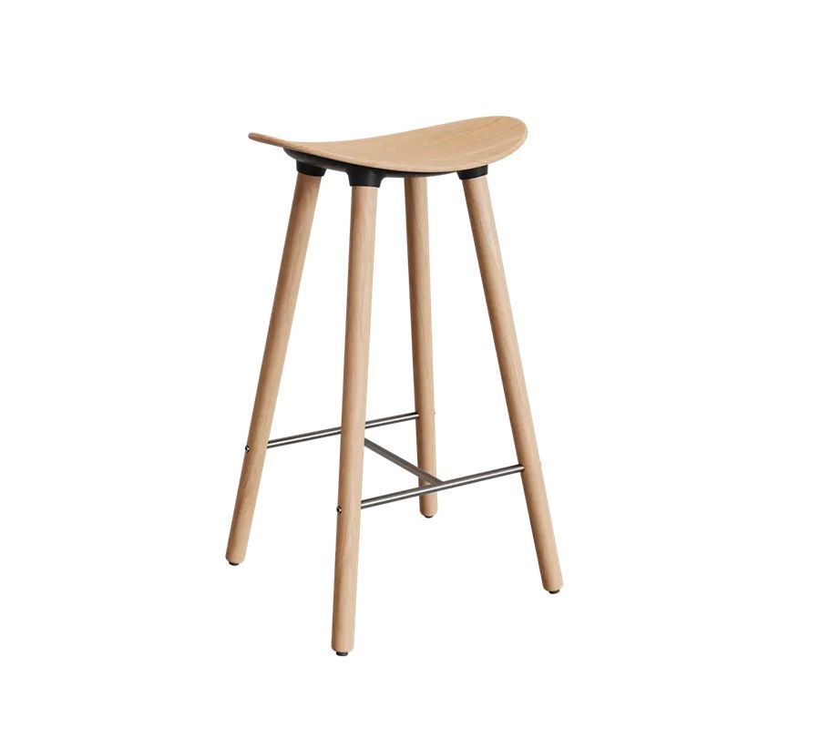 Tabouret haut avec pieds en bois naturel Coma robuste et moderne.  - 1